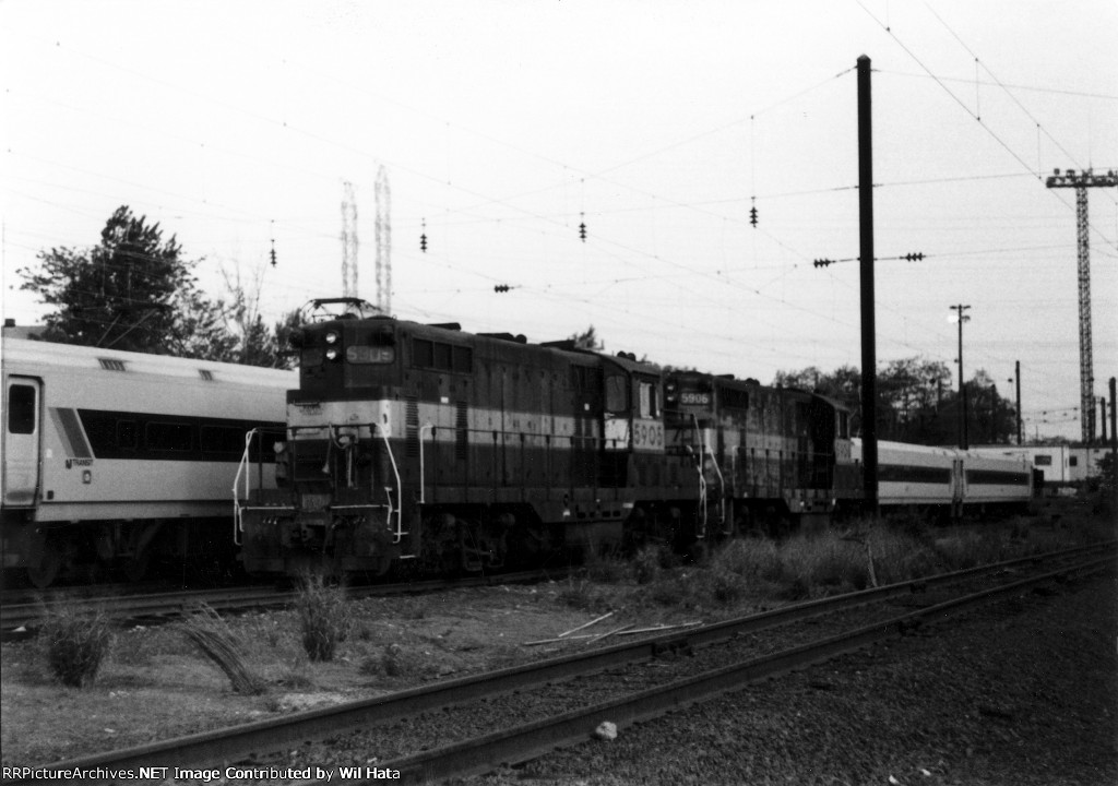 NJT GP7 5905